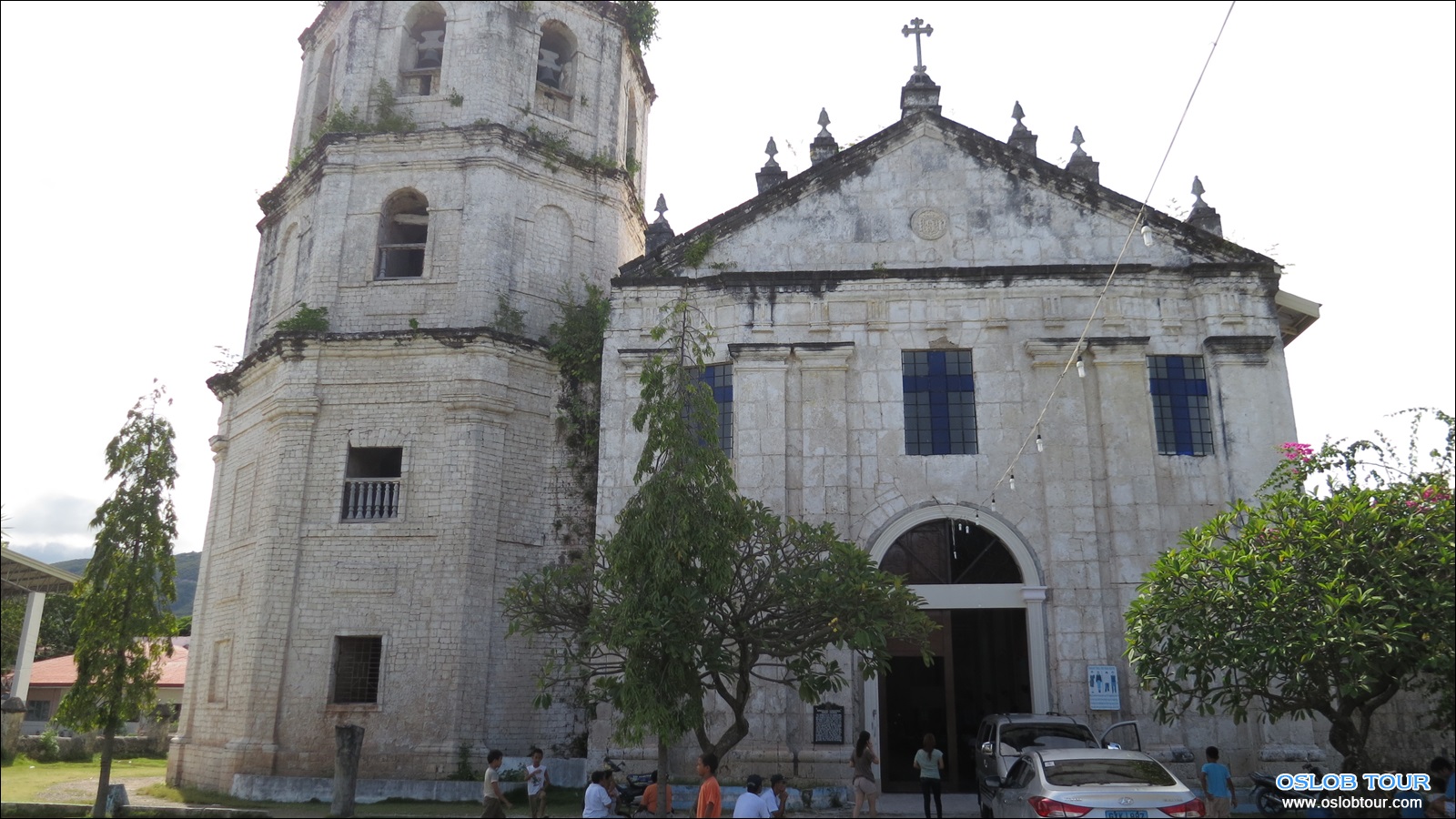 오슬롭 성당 (라 인마쿨라다 콘셉시온:Immaculate Conception Parish Church)